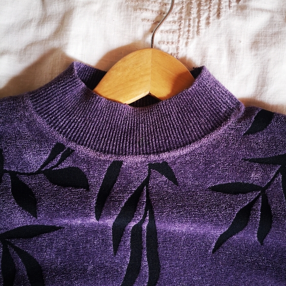 TRADITION vintage textured purple floral sweater - Picture 4 of 8